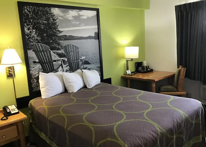 Super 8 By Wyndham Hotel Powell