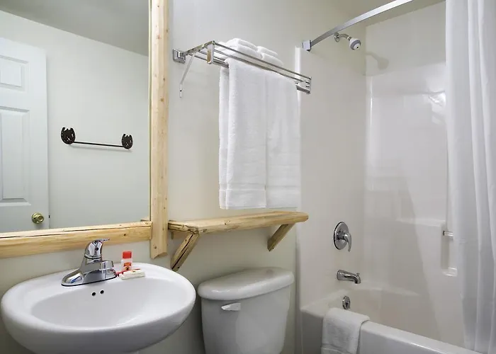 Hotel Super 8 By Wyndham 3*