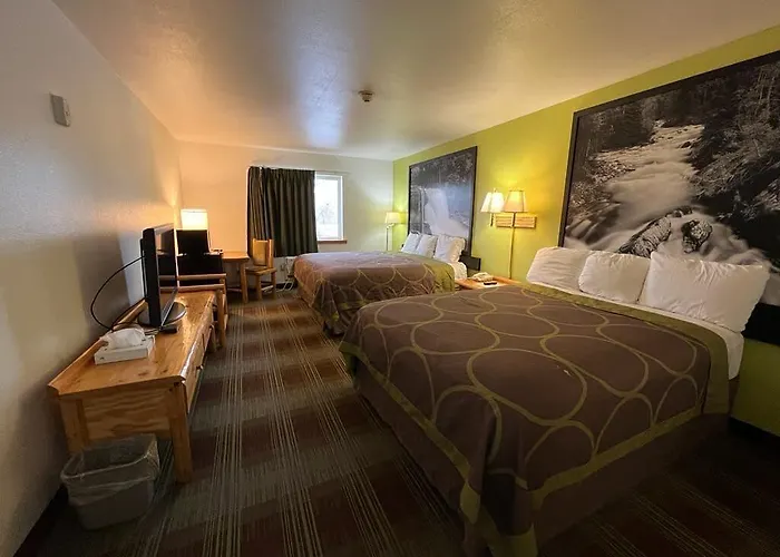 Super 8 By Wyndham Hotel Powell