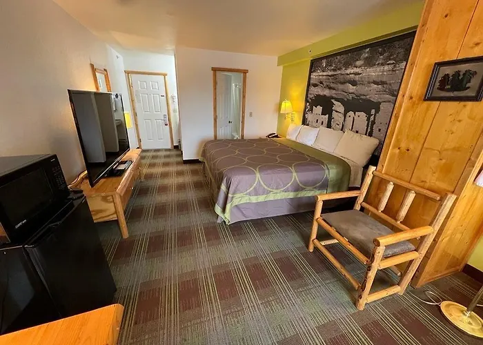 Super 8 By Wyndham Hotel 3*