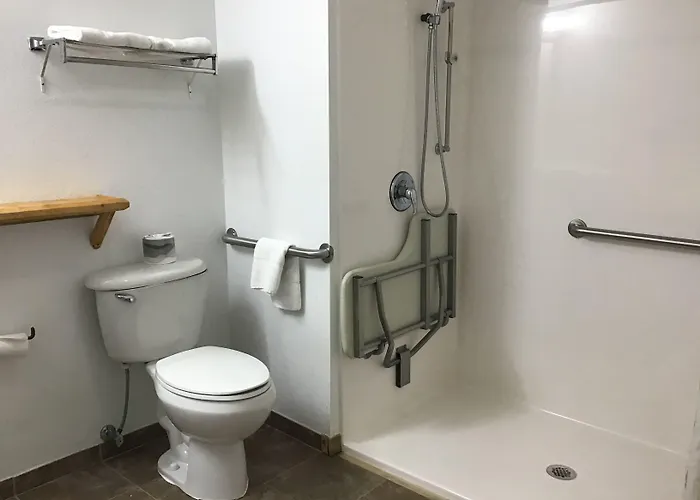 Super 8 By Wyndham Hotel 3*