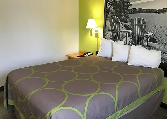 Super 8 By Wyndham Hotel Powell